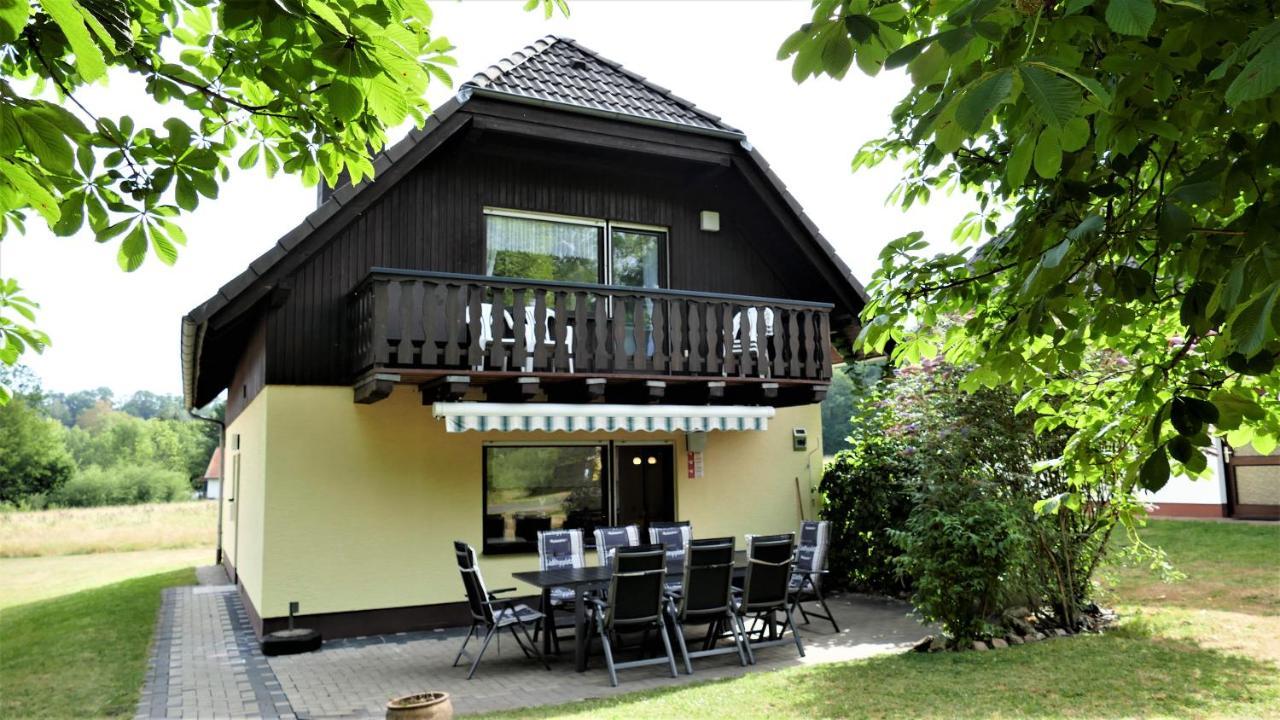 Helles Ferienhaus Im Landhausstil Fuer Bis Zu 10 Personen Frielendorf Exteriör bild