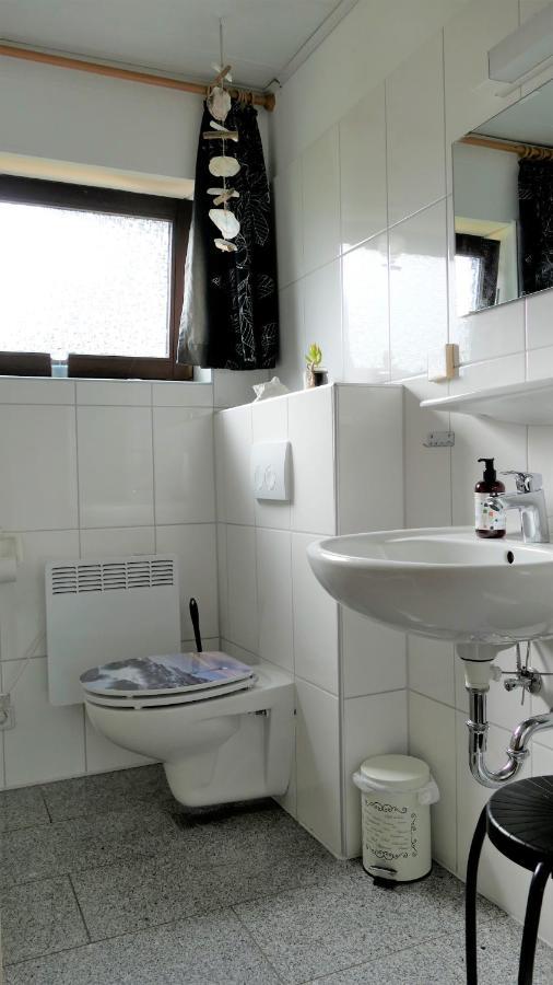 Helles Ferienhaus Im Landhausstil Fuer Bis Zu 10 Personen Frielendorf Exteriör bild